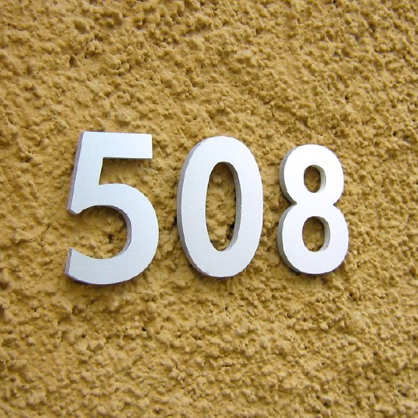 Números oficiales recortados sencillos en panel de aluminio 100% para exterior